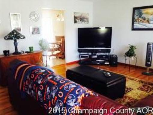 Many possible furniture configurations